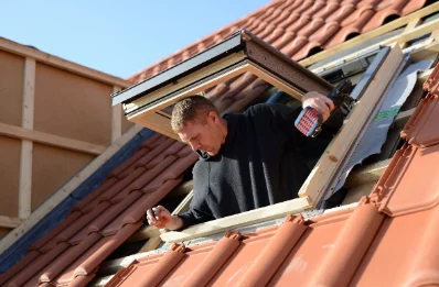 Pose de fenêtres de toit Velux à Soulaures